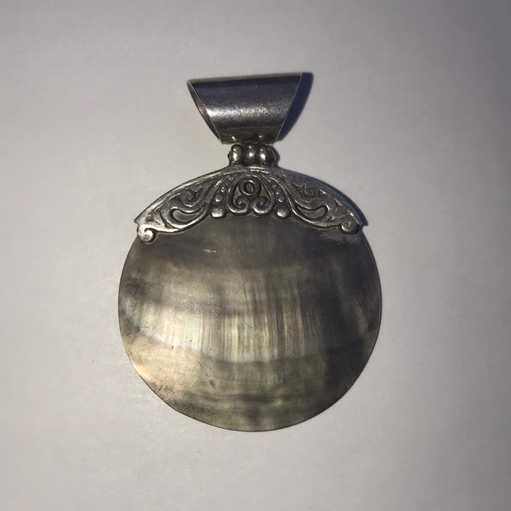 Sterling silver with grey abalone shell pendant
